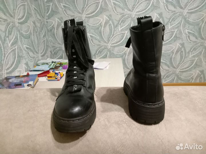 Ботинки женские