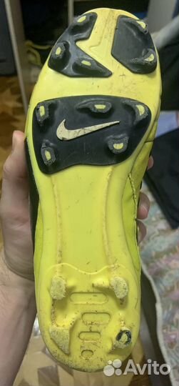 Футбольные бутсы Nike CTR 360