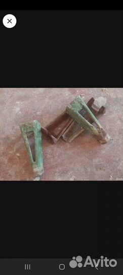 Ножки для чугунной ванны с клиньями