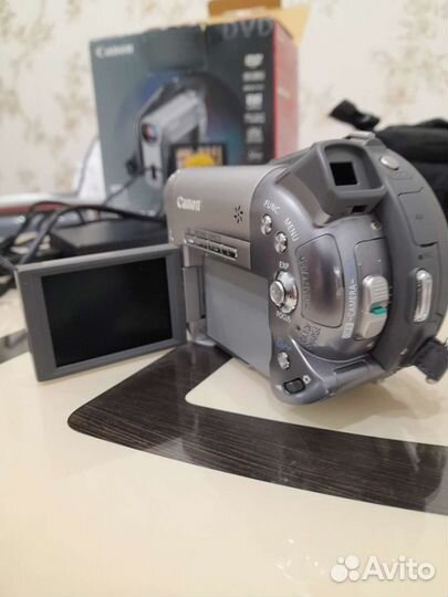 Видеокамера canon DC -10