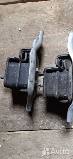 Подушки двигателя субару