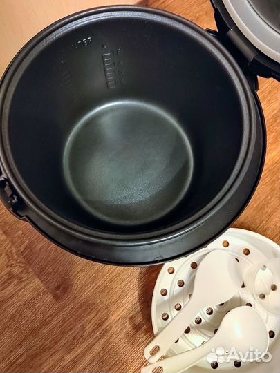 Мультиварка Polaris pmc 0509 AD