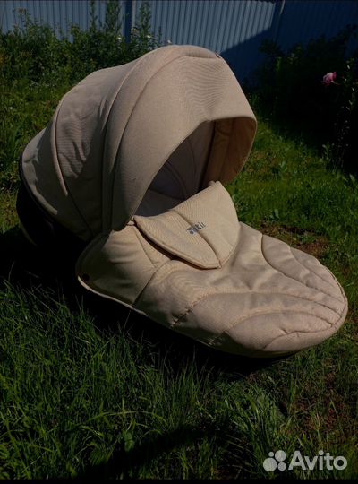 Продам детскую коляску 2 в 1