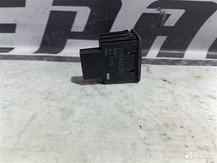 Кнопка корректора фар Skoda Superb III 1.6 dcxa