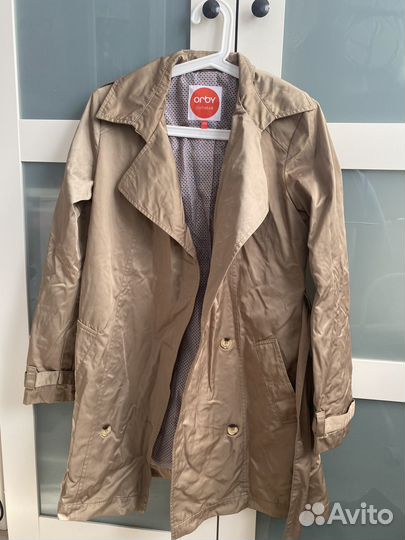 Бежевый тренч весна/осень