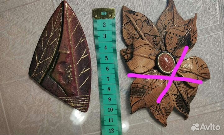 Брошь ручной работы (кожа)