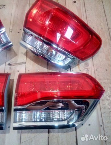 Фонарь задний Jeep Grand Cherokee WK2 рестайл