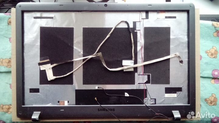 Корпусные детали Samsung RV515