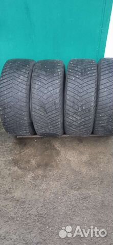 Goodyear UltraGrip Ice Arctic SUV 255/55 R19 111T