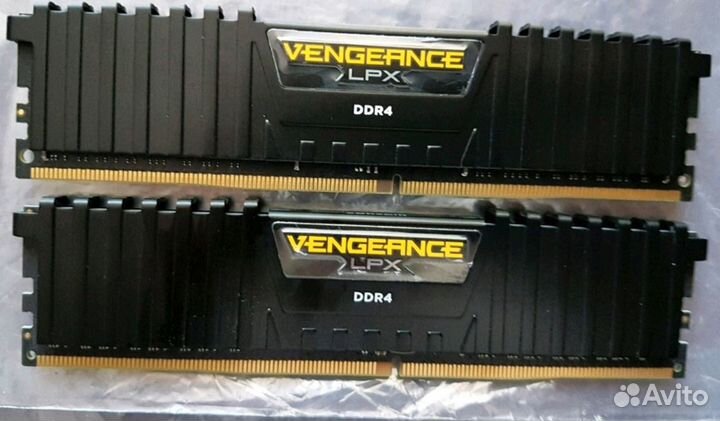 Оперативная память Corsair Vengeance LPX DDR4 8GB