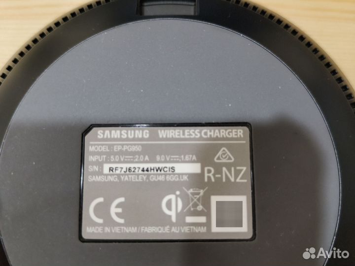 Беспроводная зарядка Samsung Ep-pg950