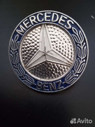 Эмблема mercedes на капот