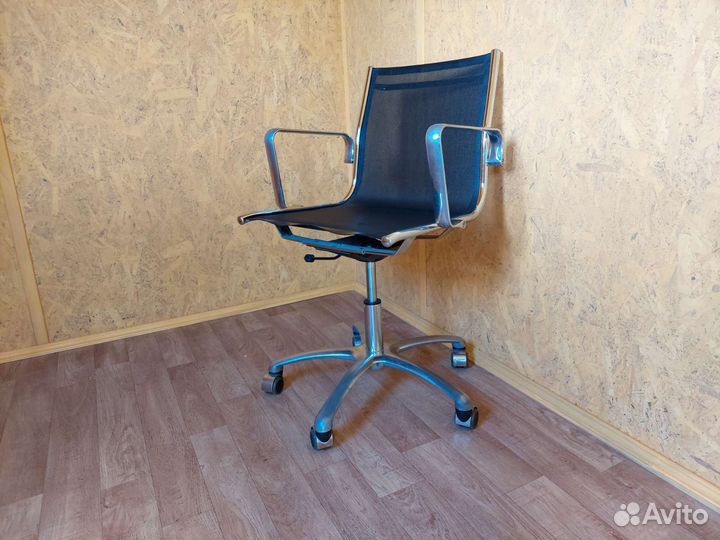 Компьютерное кресло Luxy, Италия