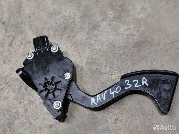 Педаль газа Toyota Rav 4, 40 (2012-2019)