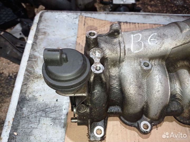 Passat B6 VW Пассат коллектор впускной 2.0 TDI