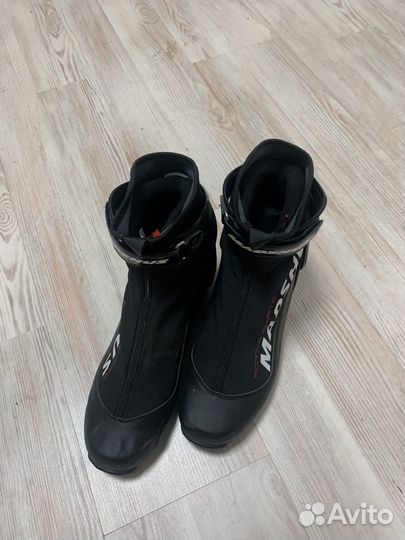 Коньковые лыжные ботинки Madshus Active Skate nnn
