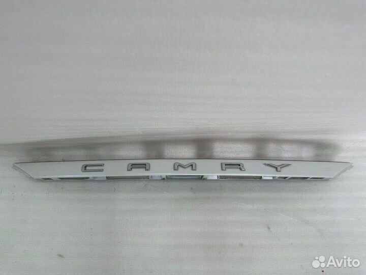 Молдинг багажника Toyota Camry V70/V75 2017-2023