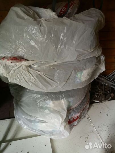 Nokian Tyres Hakkapeliitta R2 SUV 215/65 R16 102R