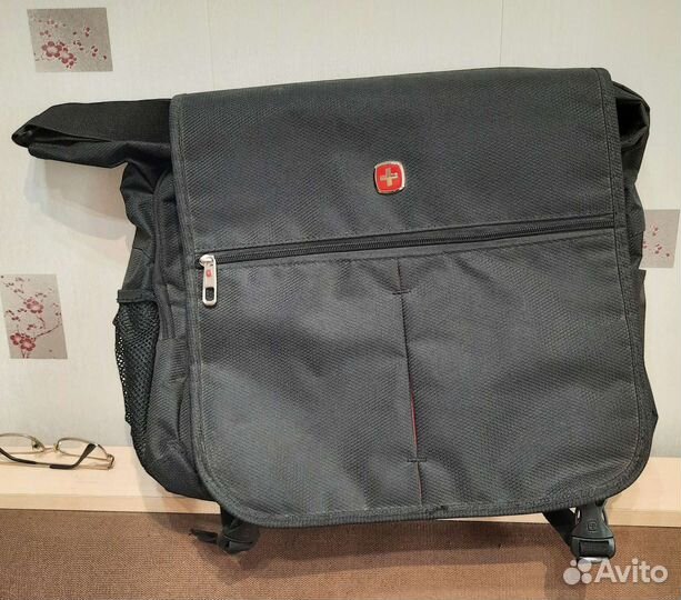 Кейс для ноутбука