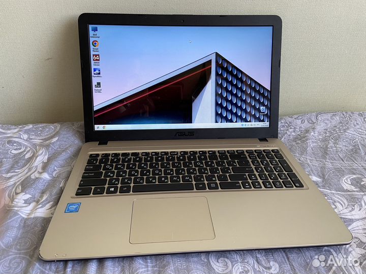 Отличный Ноутбук Asus Intel/4gb/SSD