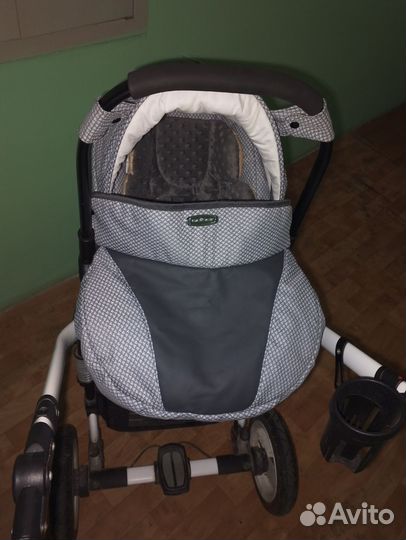 Коляска 3 в 1 с автолюлькой