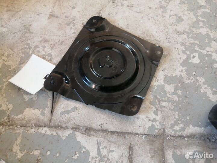 Крышка топливного насоса Mazda 3 BK Z6 2003