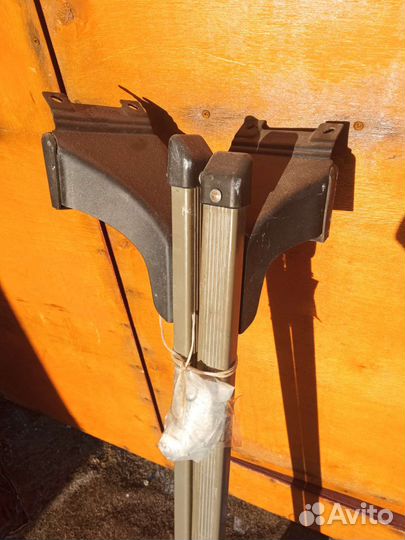 Дуги багажника на Renault Logan