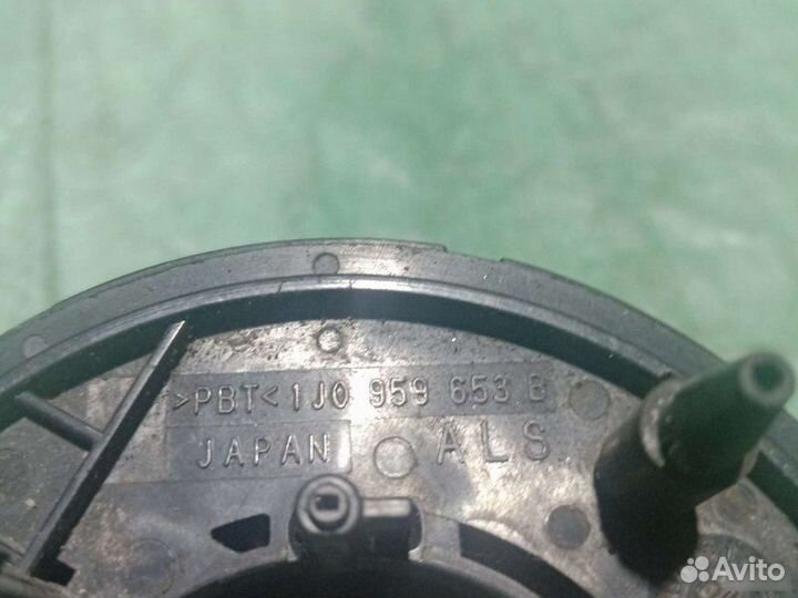 Подрулевой шлейф Audi A3 8L хетчбек 1.6 AKL 1999