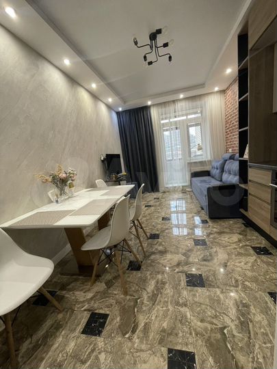 3-к. квартира, 60 м², 10/17 эт.