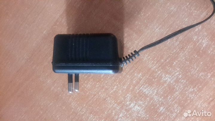 Адаптер для зарядки аккумулятора NI Cd 3.6V