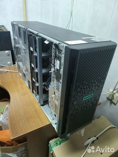 Серверная платформа HP ProLiant ML350 Gen9 8xSFF