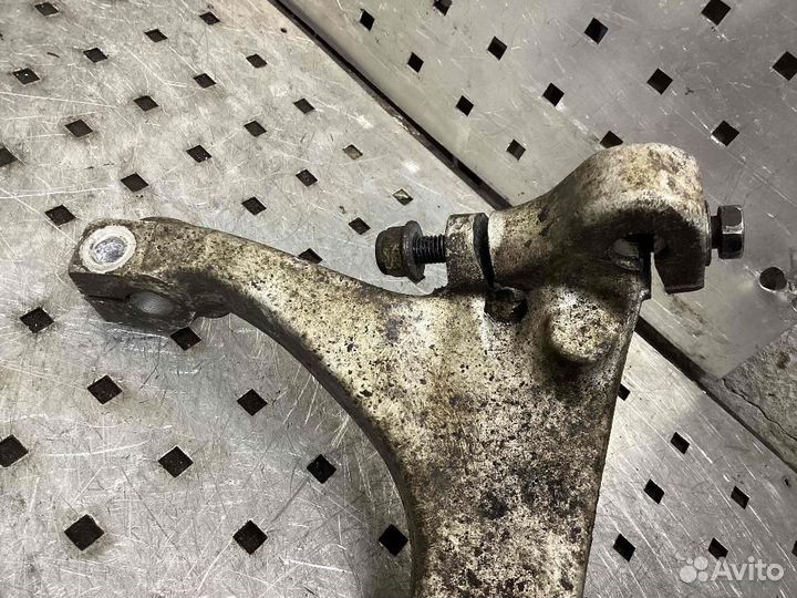 Цапфа/кулак поворотный передний правый Audi A6/RS6