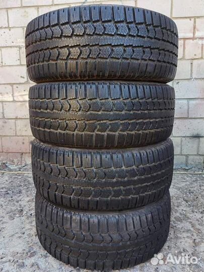 Pirelli Winter Ice Control 225/45 R17 99V