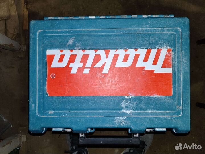 Перфоратор makita hr 2450