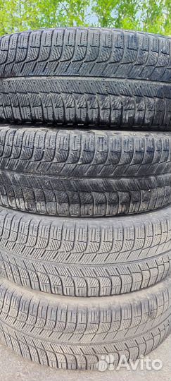 Michelin X-Ice XI3 205/65 R16 99T