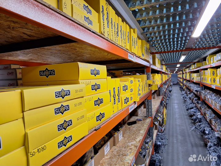 Стойка амортизаторная передняя L mitsubishi Outlan