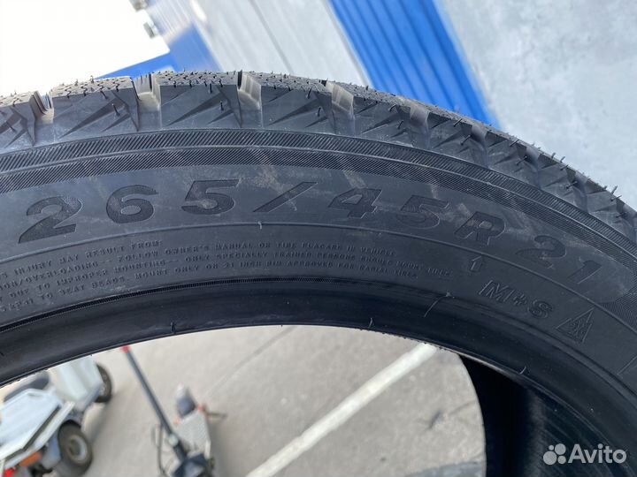 Maxxis Premitra Ice 5 SUV / SP5 265/45 R21 108T