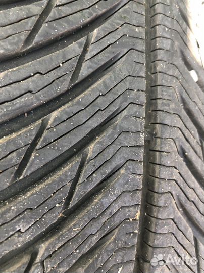 Michelin Pilot Alpin 5 265/40 R20 и 295/35 R20 104Y