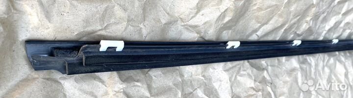 Бархотка двери передней Kia Ceed ED (2007-2012)