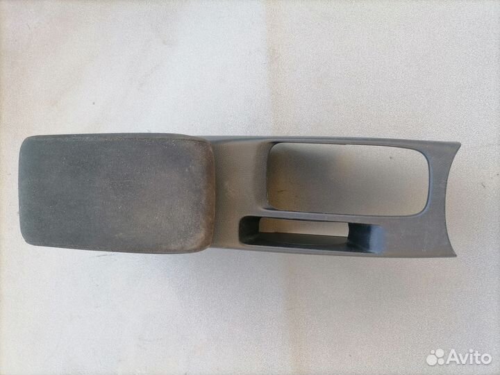 Подлокотник для Mitsubishi Lancer 9 (CS) 2003-2008