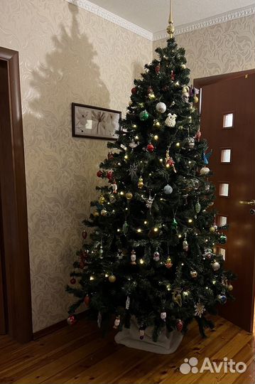 Елка искусственная 240