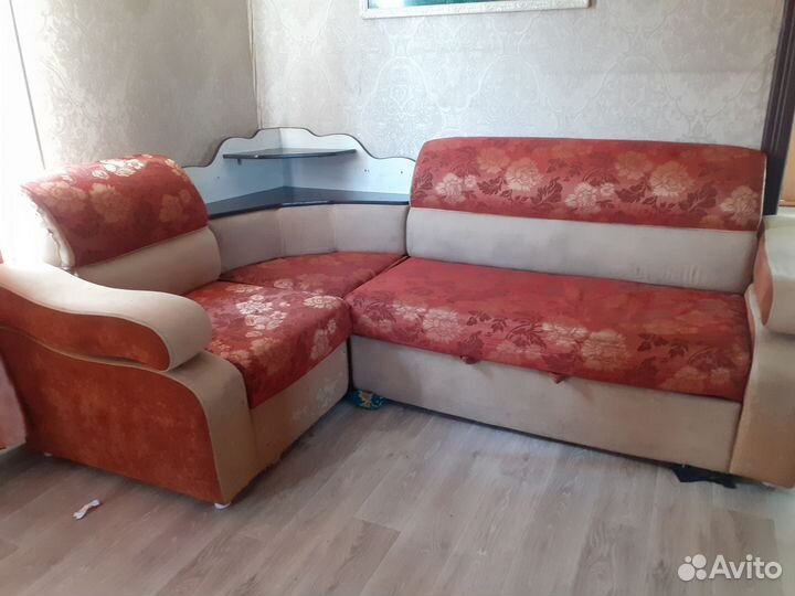 Угловой диван