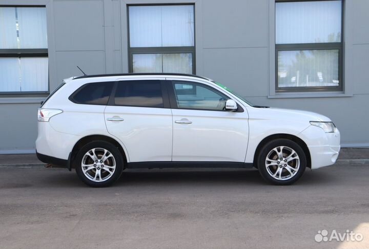 Mitsubishi Outlander 2.4 CVT, 2013, 206 881 км