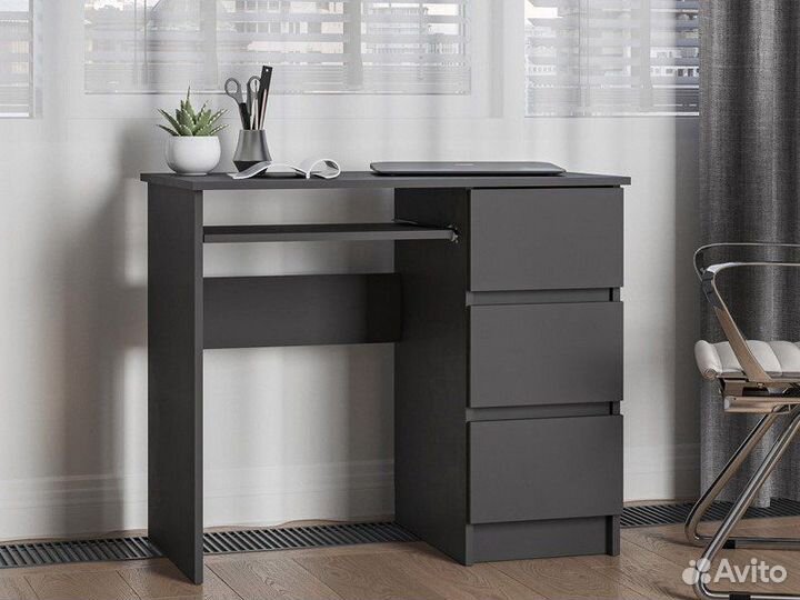 Письменный стол 