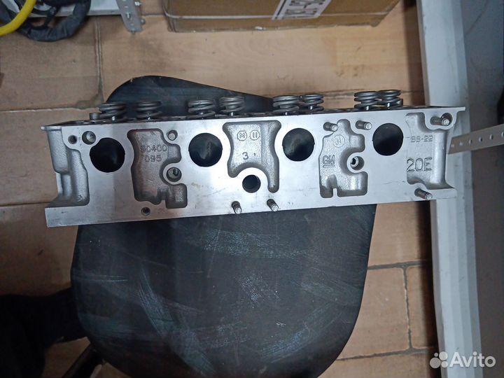 Головка блока цилиндров 8 клапанов GM