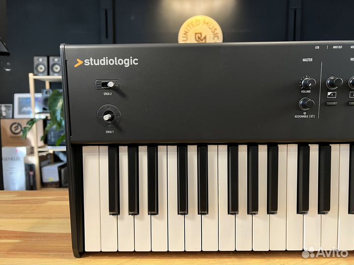 Studiologic numa X Piano 73 в Наличии