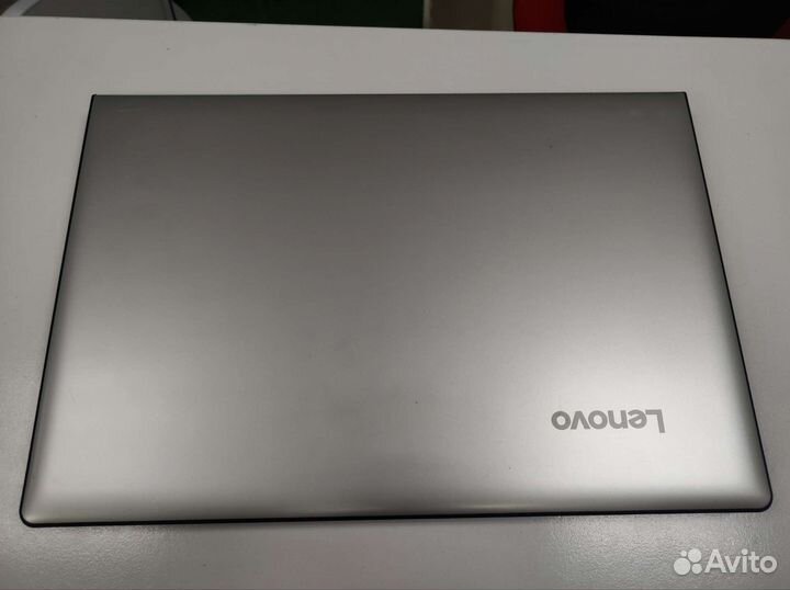 Lenovo IdeaPad / i3-6006U / GT920M / 240Gb SSD