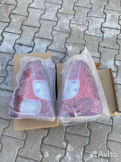 Фонарь задний logan 1