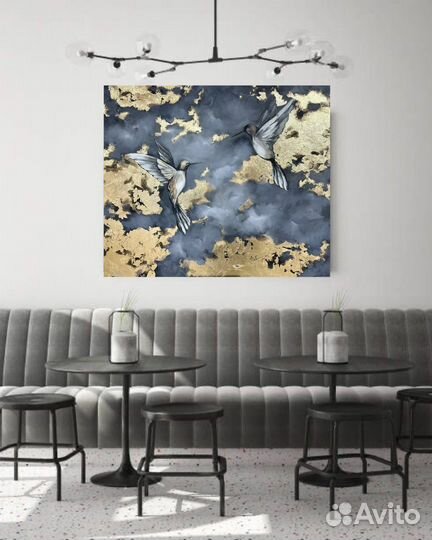 Стильная картина маслом в интерьер с золотом