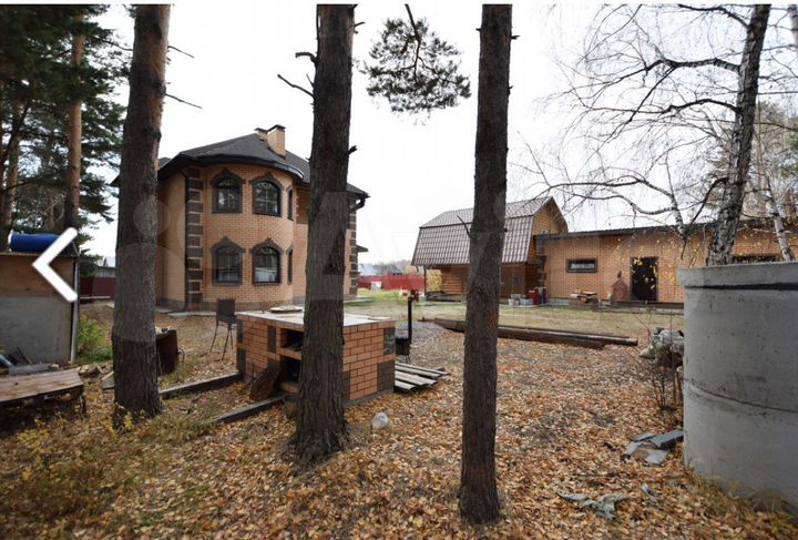 Дом 160 м² на участке 8 сот.